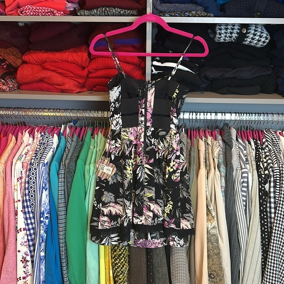 Vera Wang Princess black with flower print spaghetti strap mini dress size 0 NWT - Picture 3 of 3